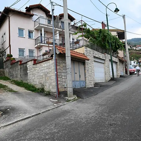 View Of The Vijecnica Apartmán